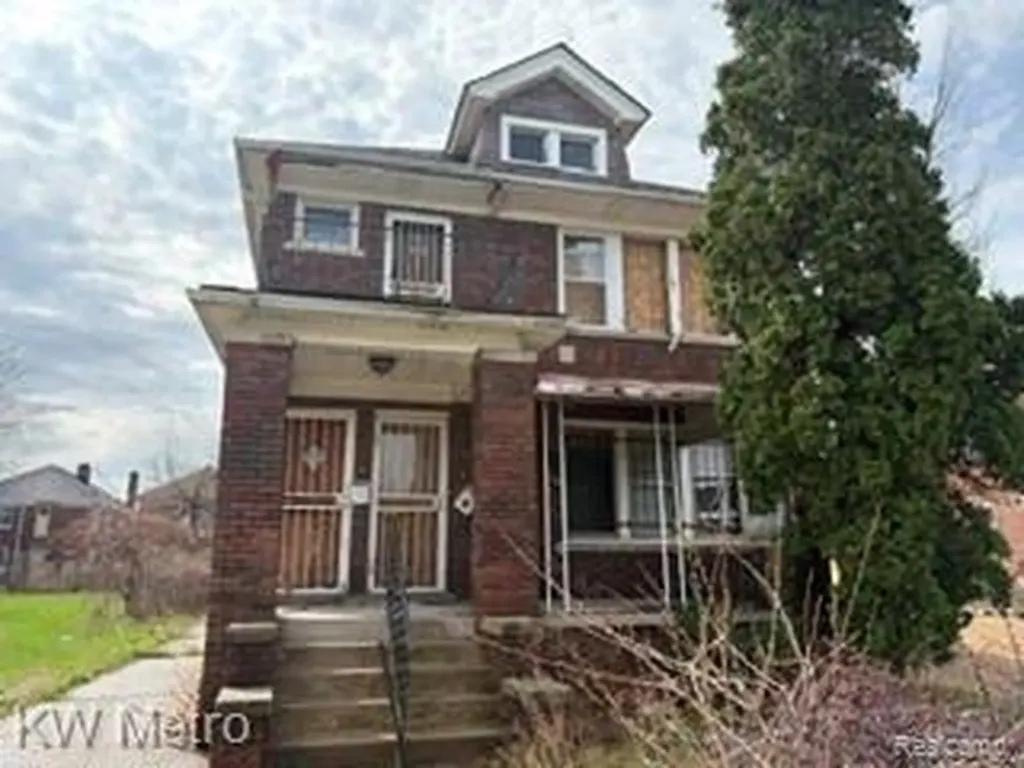 2965 W Grand Street Detroit City MI 48238