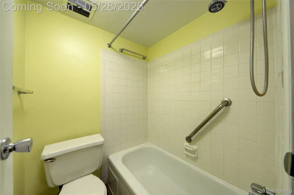 671 Watersedge Drive Ann Arbor City MI 48105