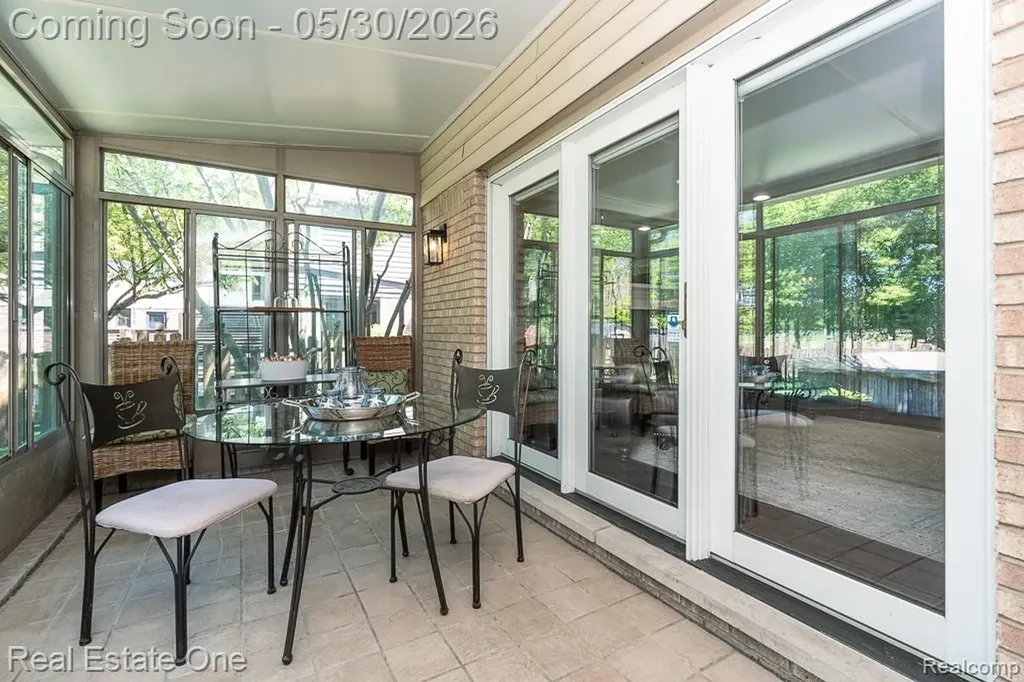 44105 Dunham Court Clinton Charter Township MI 48038