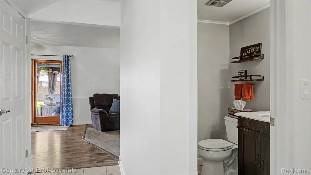 20463 Law Avenue Brownstown Charter Township MI 48183