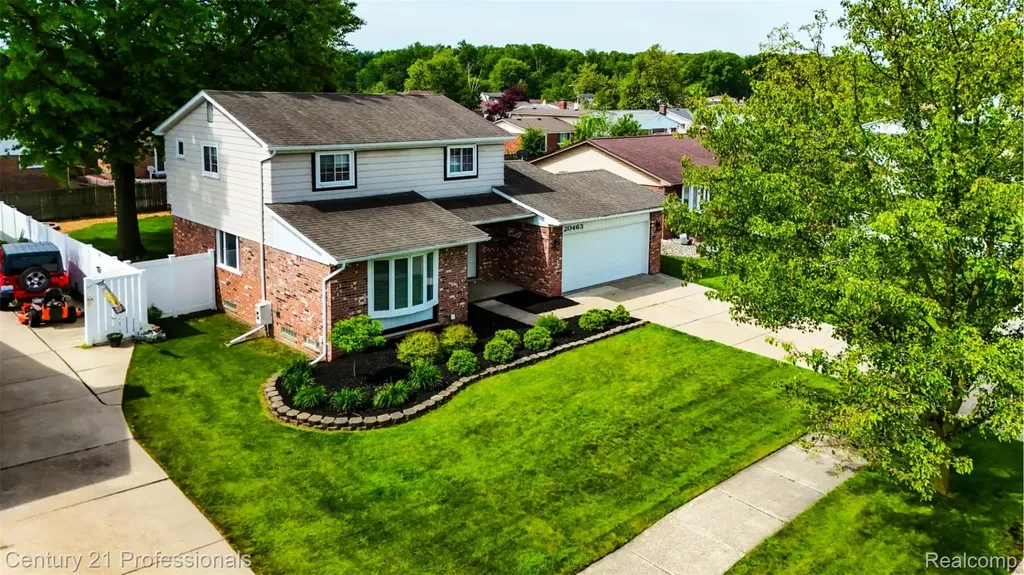 20463 Law Avenue Brownstown Charter Township MI 48183
