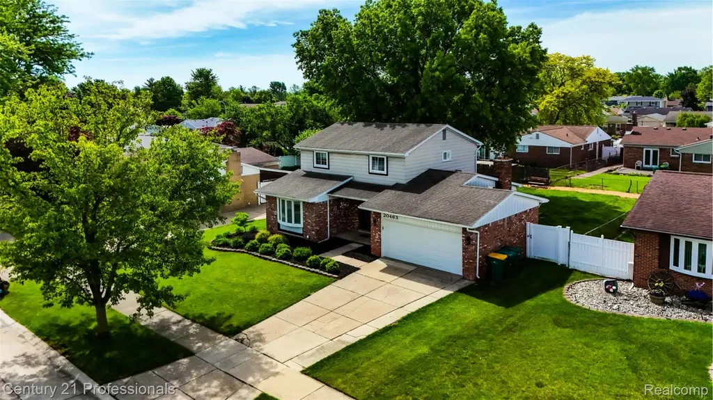 20463 Law Avenue Brownstown Charter Township MI 48183