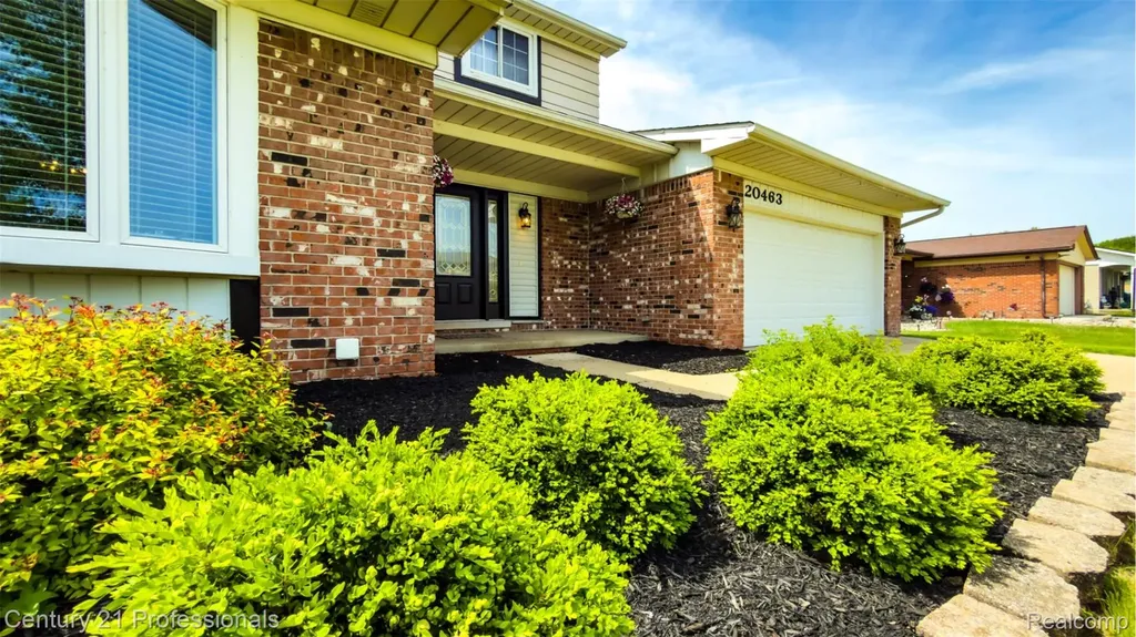 20463 Law Avenue Brownstown Charter Township MI 48183