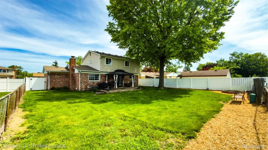 20463 Law Avenue Brownstown Charter Township MI 48183