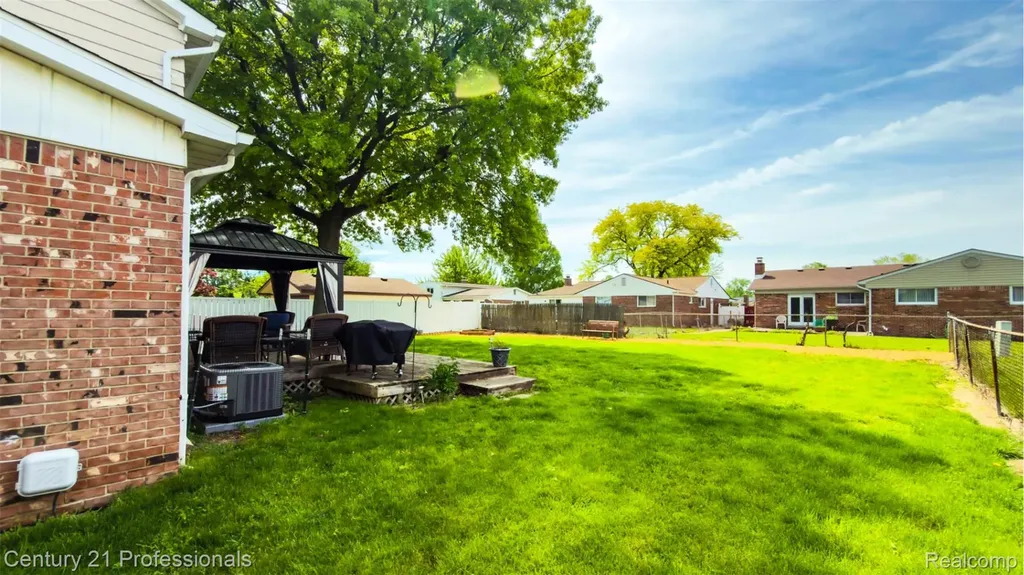 20463 Law Avenue Brownstown Charter Township MI 48183