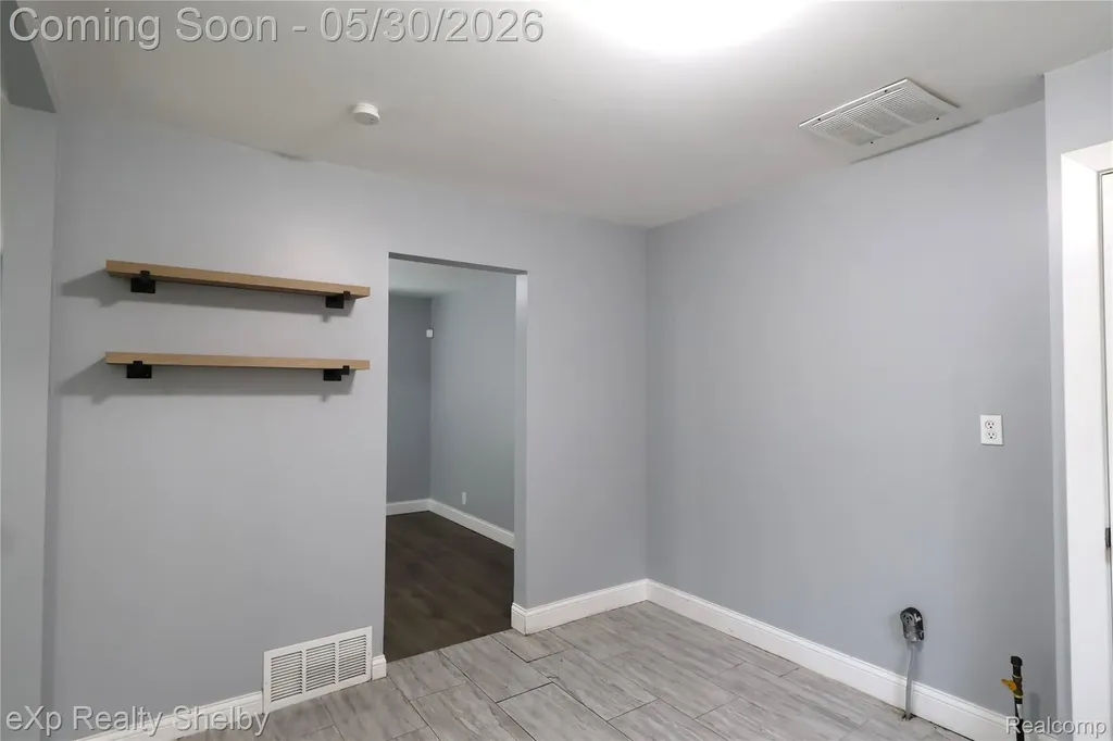 18051 Stansbury Street Detroit City MI 48235