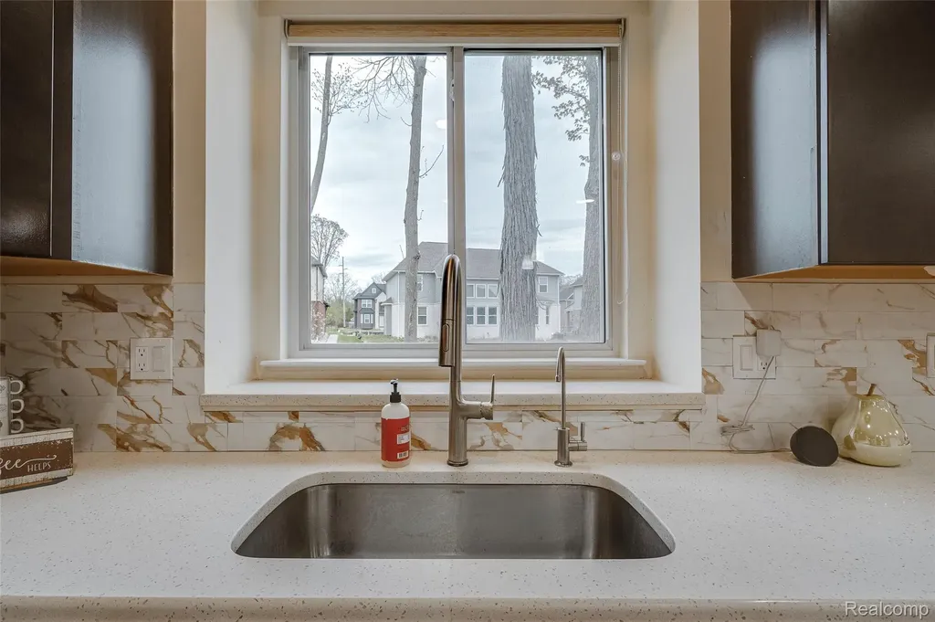 343 Amelia Circle South Lyon City MI 48178