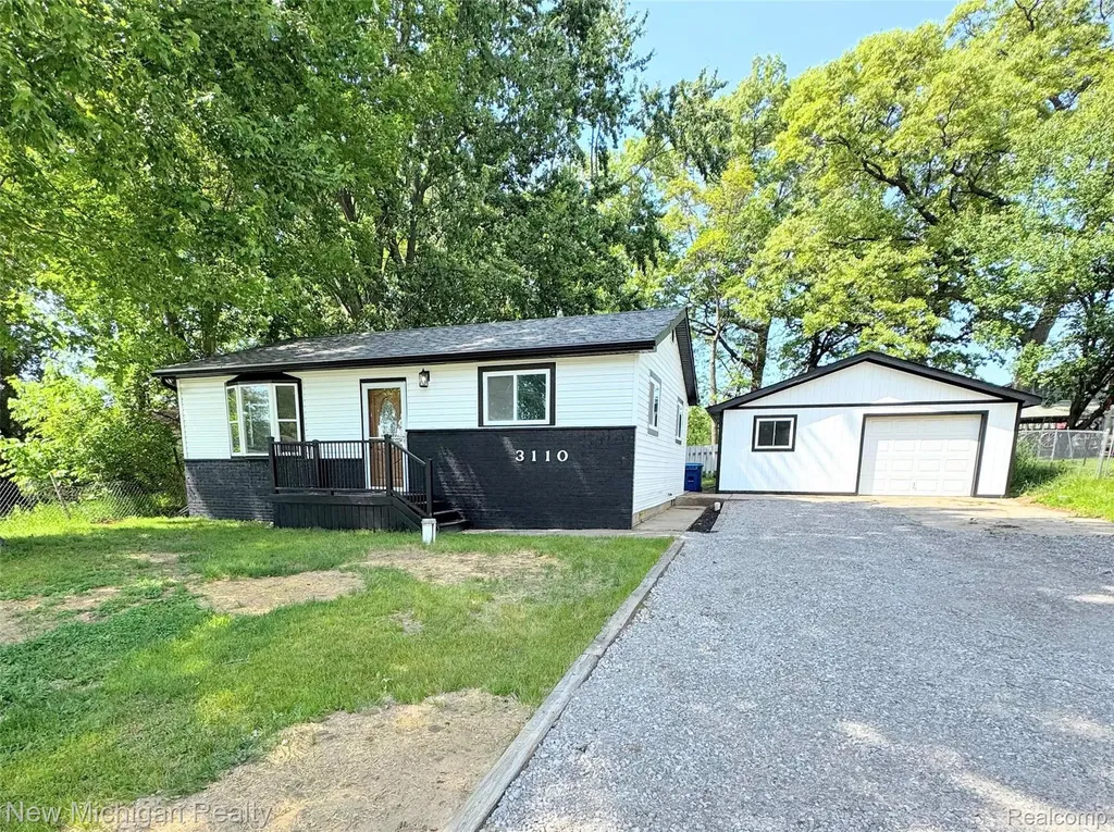 3110 Mcginnis Drive Fenton Charter Township MI 48430