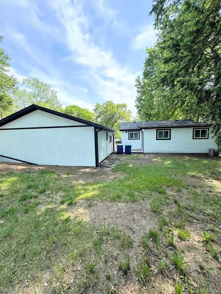 3110 Mcginnis Drive Fenton Charter Township MI 48430