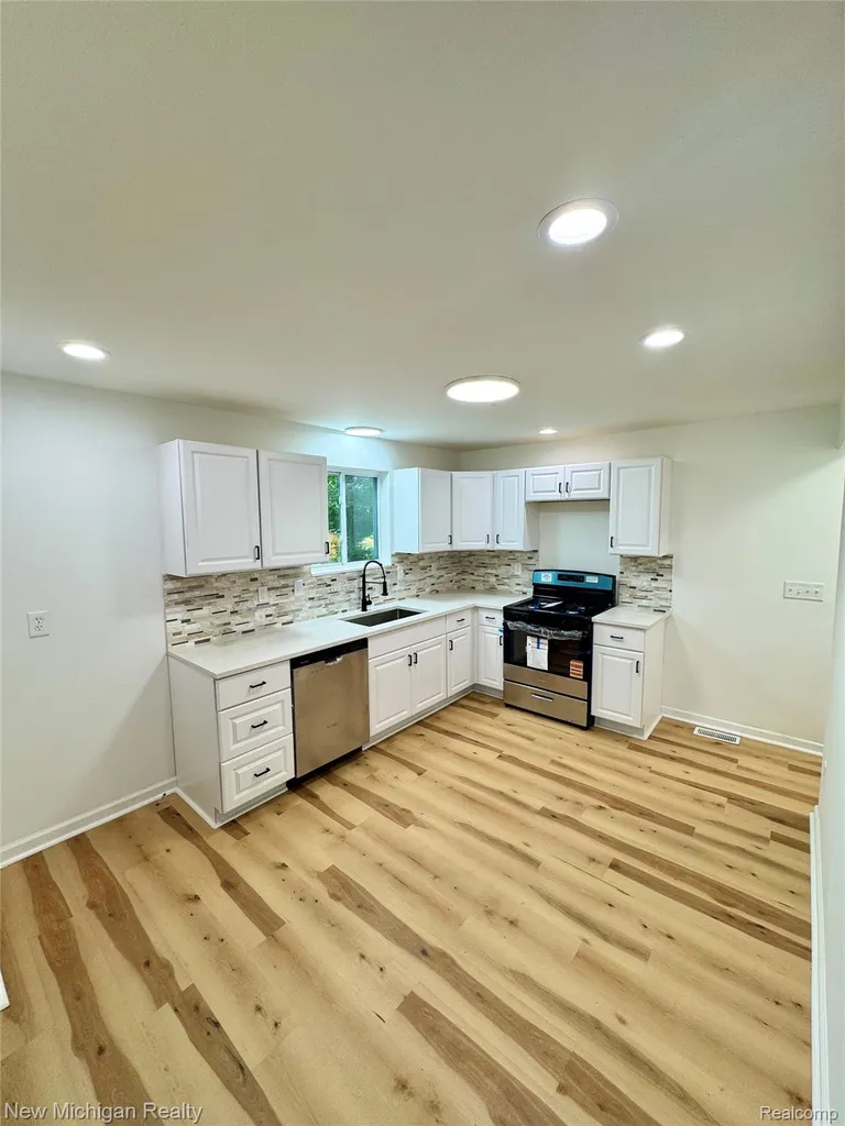 3110 Mcginnis Drive Fenton Charter Township MI 48430