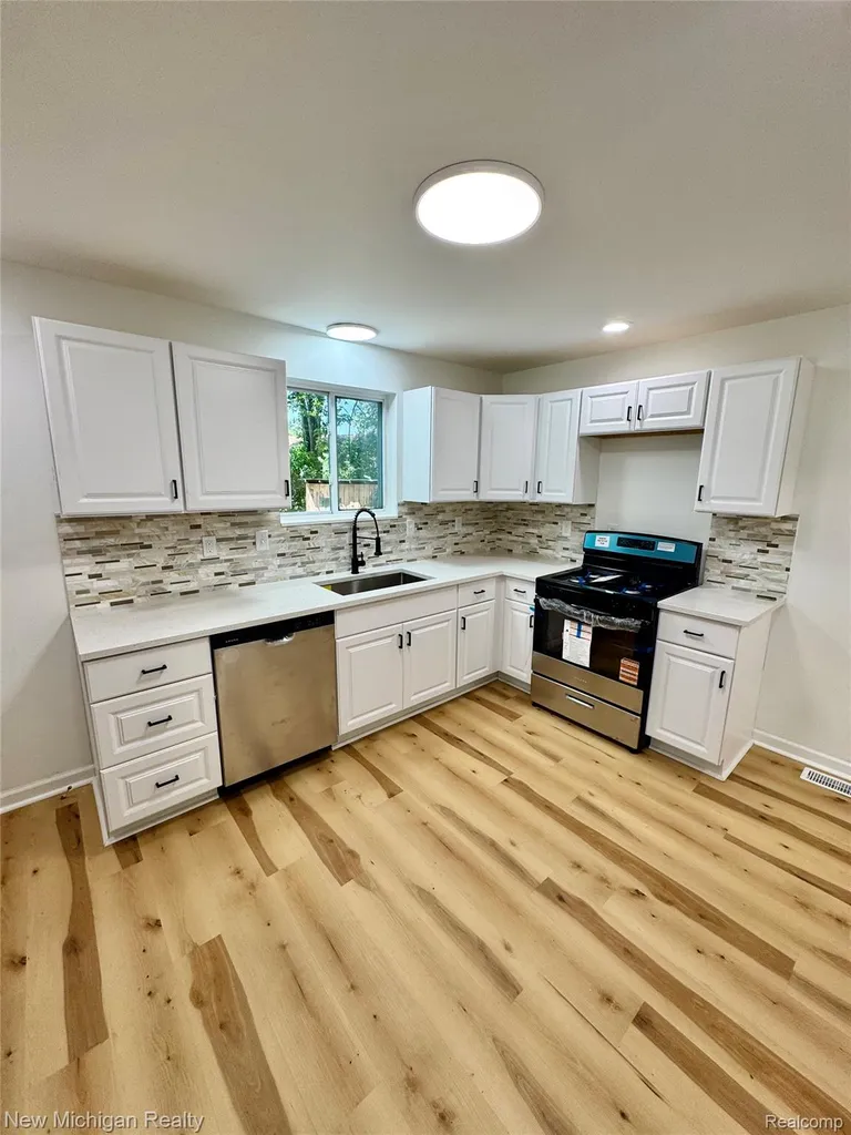 3110 Mcginnis Drive Fenton Charter Township MI 48430