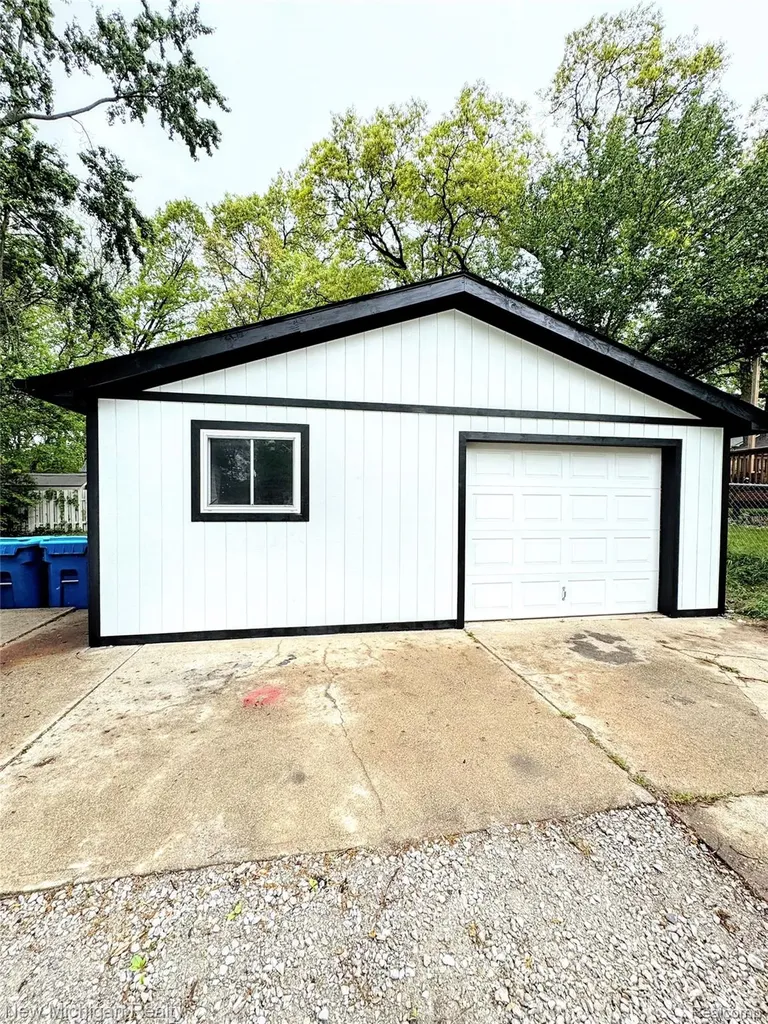 3110 Mcginnis Drive Fenton Charter Township MI 48430