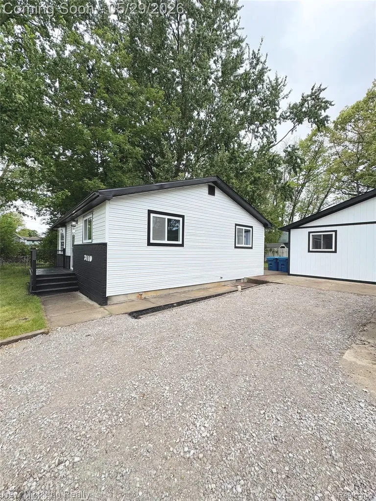3110 Mcginnis Drive Fenton Charter Township MI 48430