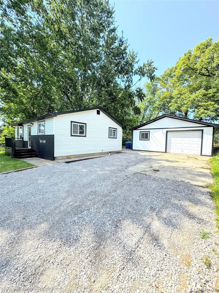 3110 Mcginnis Drive Fenton Charter Township MI 48430