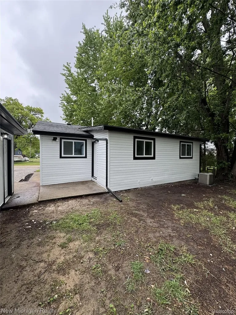 3110 Mcginnis Drive Fenton Charter Township MI 48430