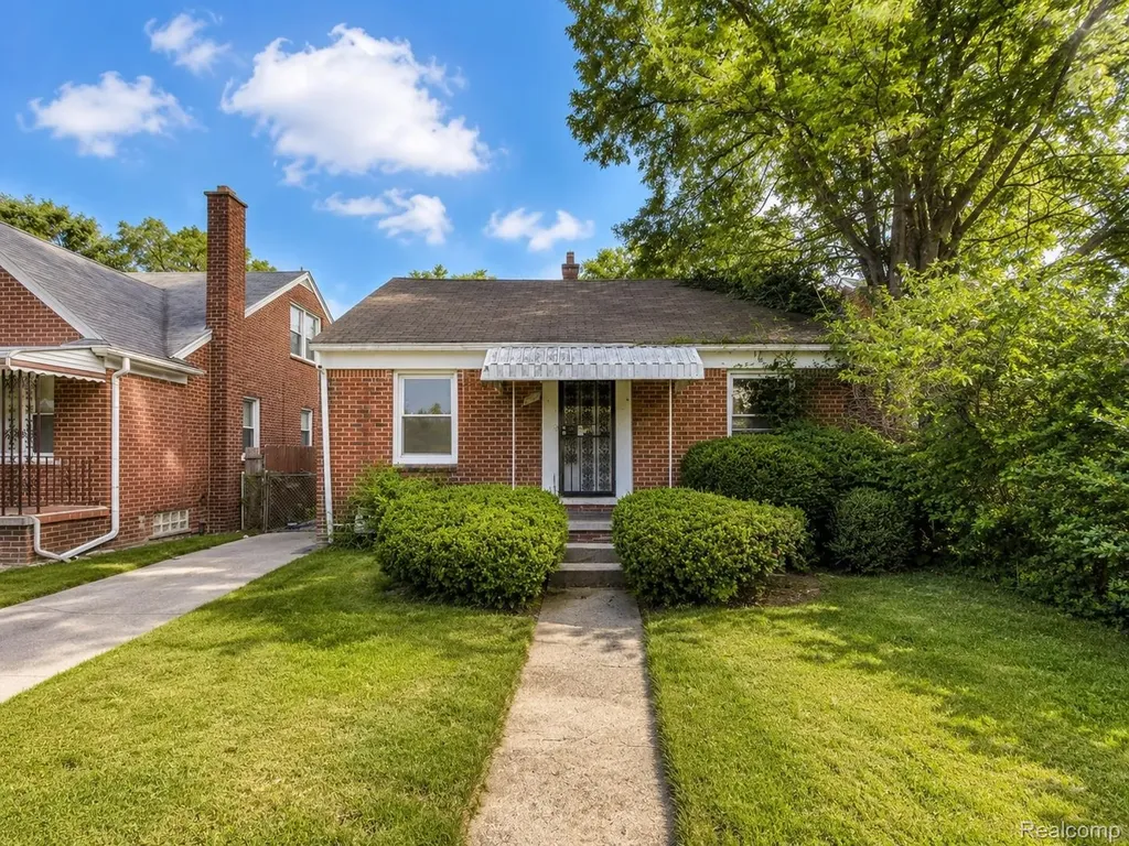 19447 Sunset Street Detroit City MI 48234