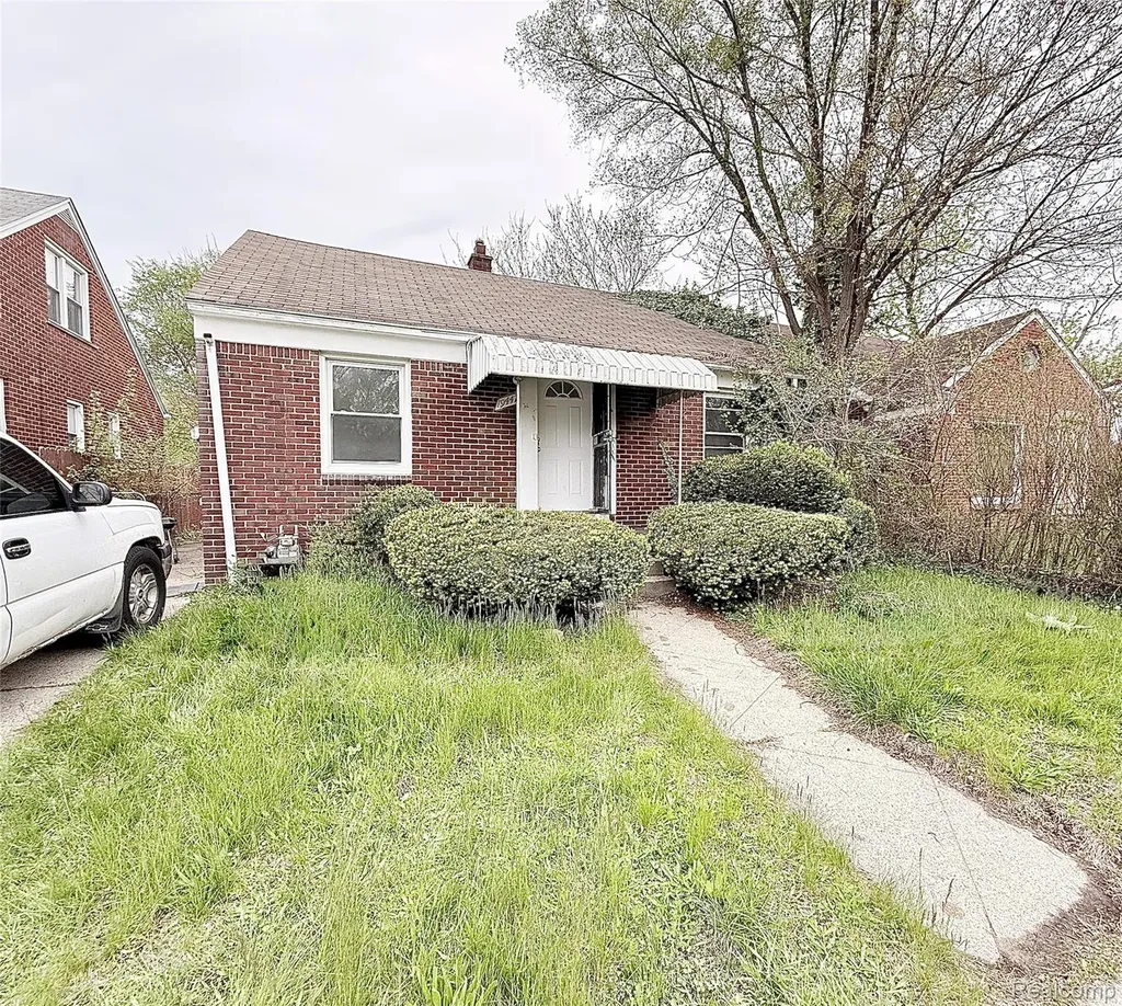 19447 Sunset Street Detroit City MI 48234