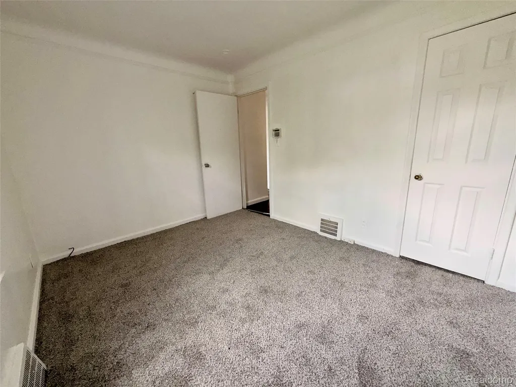 19447 Sunset Street Detroit City MI 48234