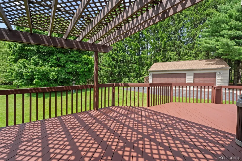 3158 Eden Trail Brighton Township MI 48114