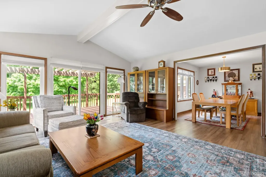 3158 Eden Trail Brighton Township MI 48114