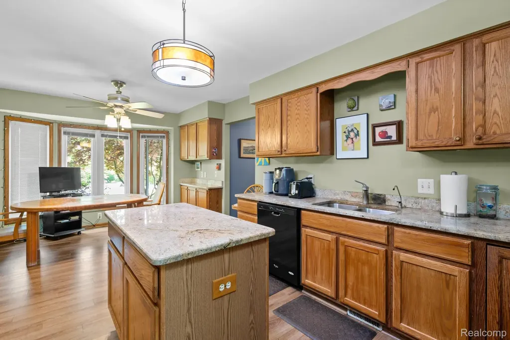 3158 Eden Trail Brighton Township MI 48114