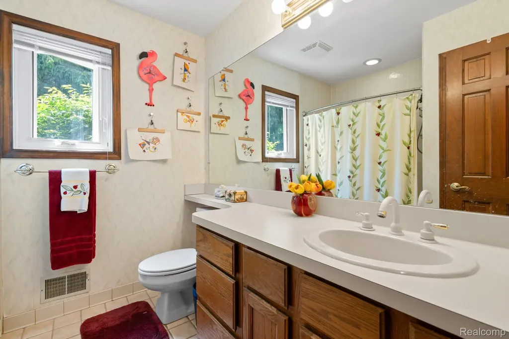 3158 Eden Trail Brighton Township MI 48114