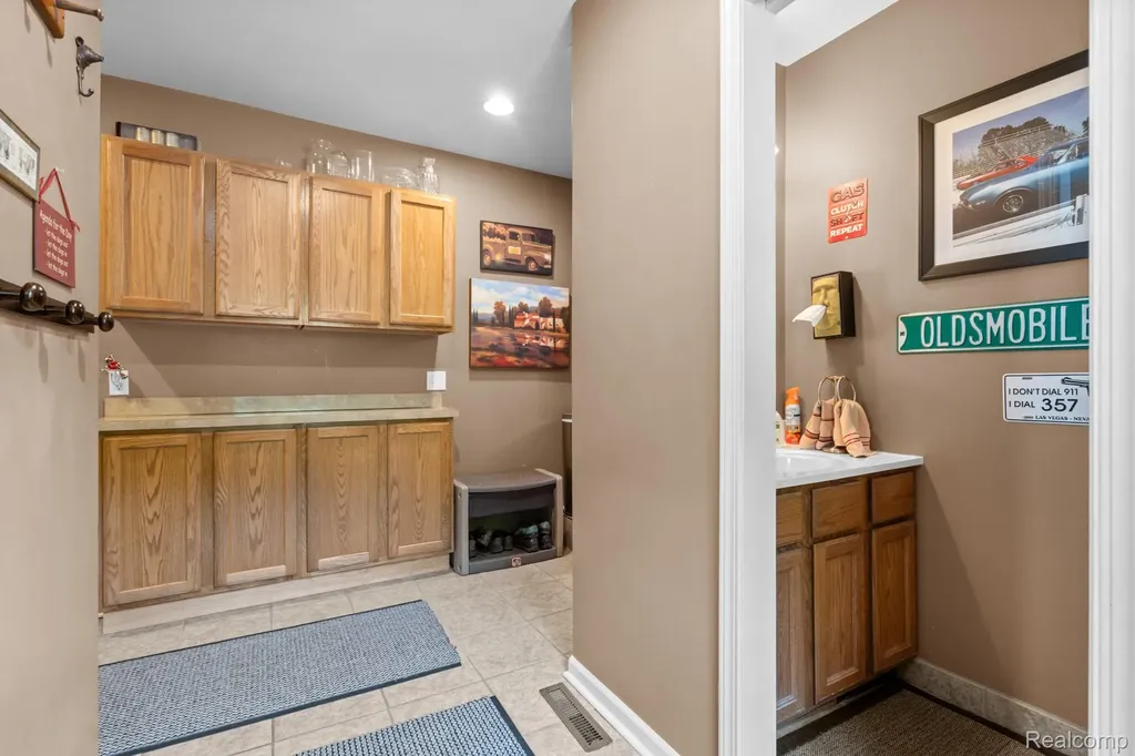 3158 Eden Trail Brighton Township MI 48114