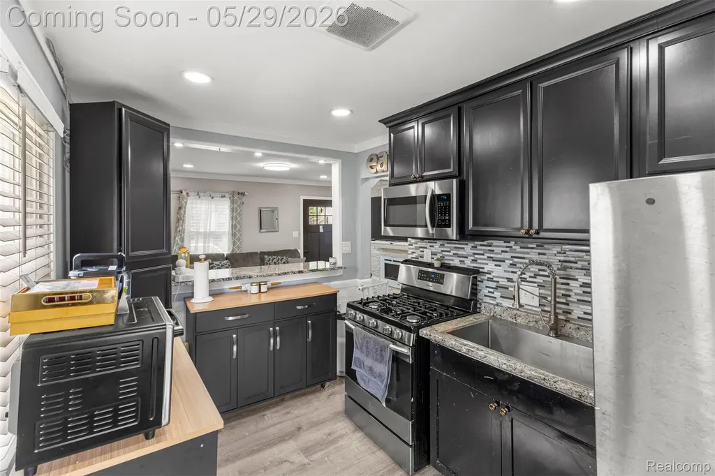 3419 Woodside Street Dearborn City MI 48124