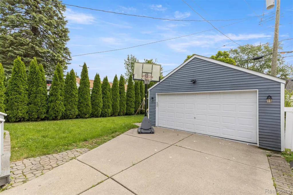 3419 Woodside Street Dearborn City MI 48124
