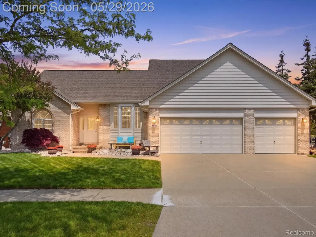 15581 Spiceway Fraser City MI 48026