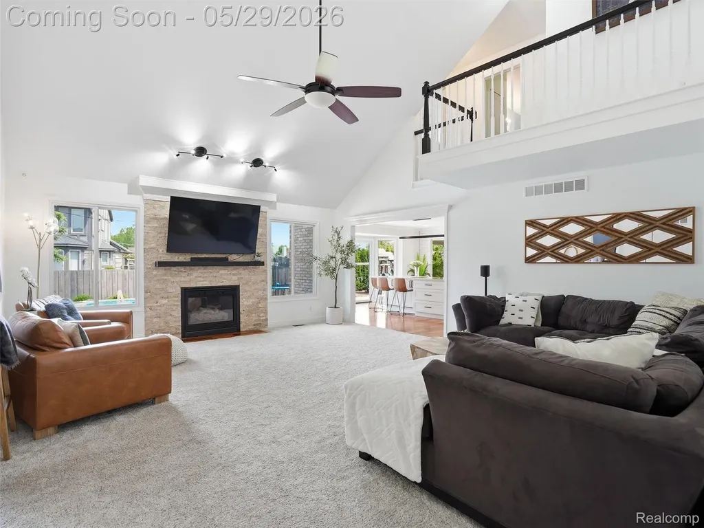 15581 Spiceway Fraser City MI 48026