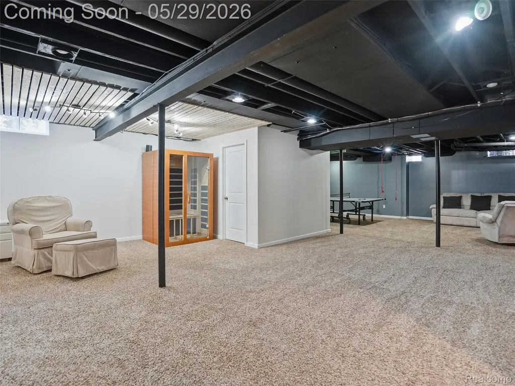 15581 Spiceway Fraser City MI 48026