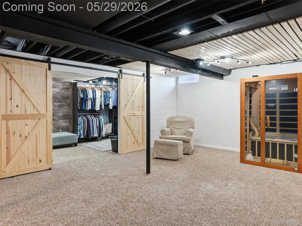 15581 Spiceway Fraser City MI 48026