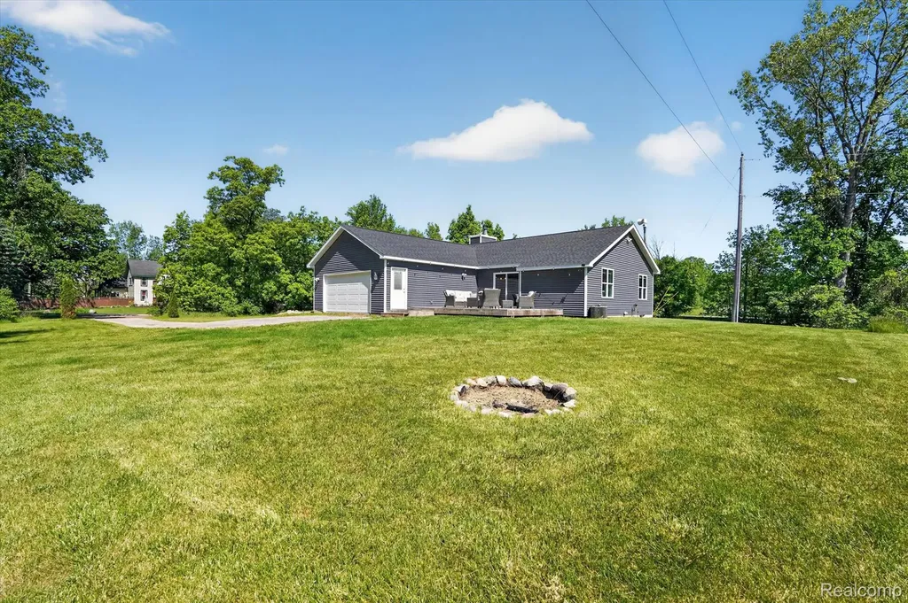 4966 Mack Road Oceola Township MI 48855