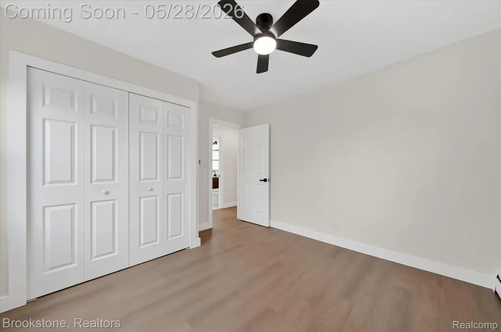 26304 Barnes Street Roseville City MI 48066
