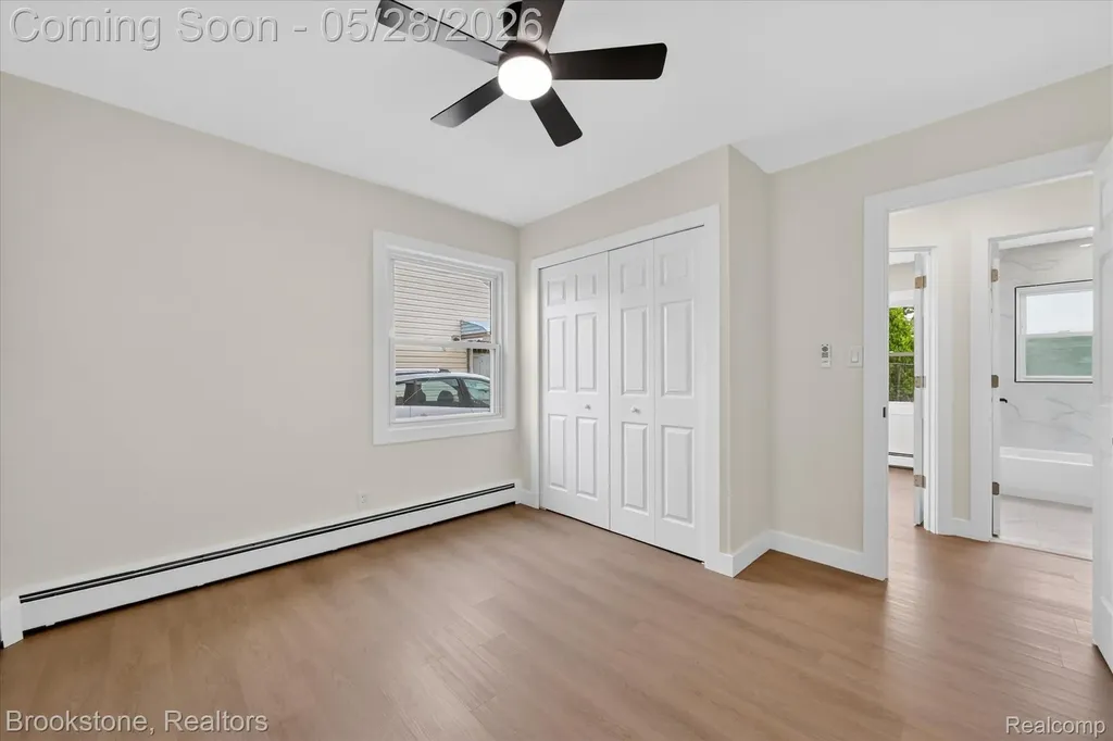 26304 Barnes Street Roseville City MI 48066