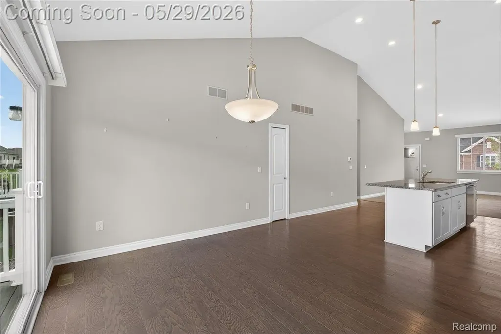 1422 Lincoln Street Lapeer City MI 48446