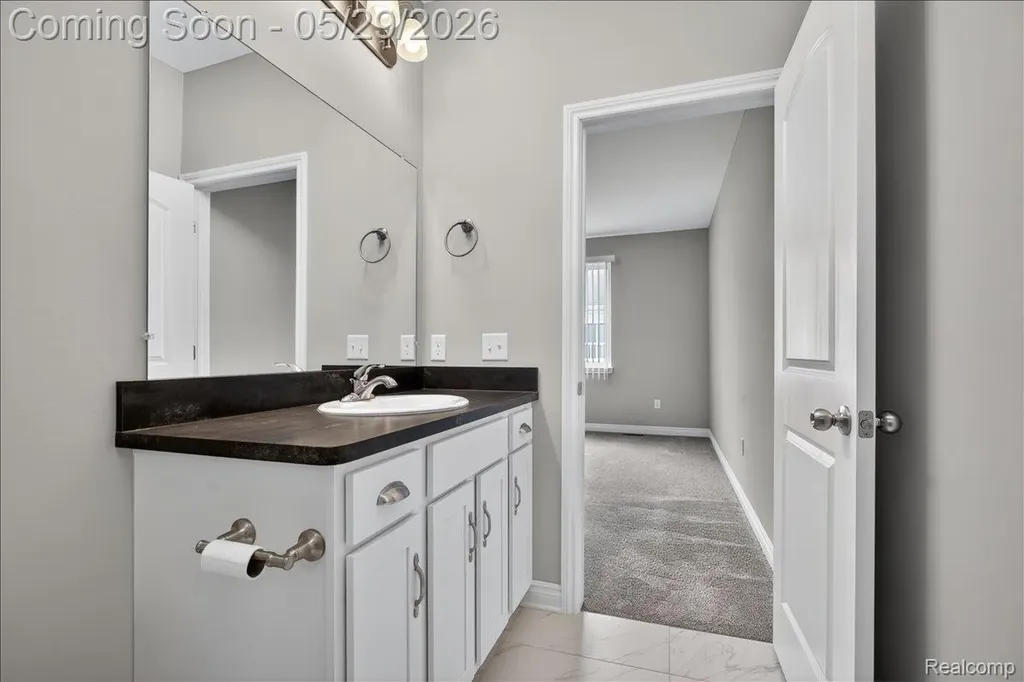1422 Lincoln Street Lapeer City MI 48446
