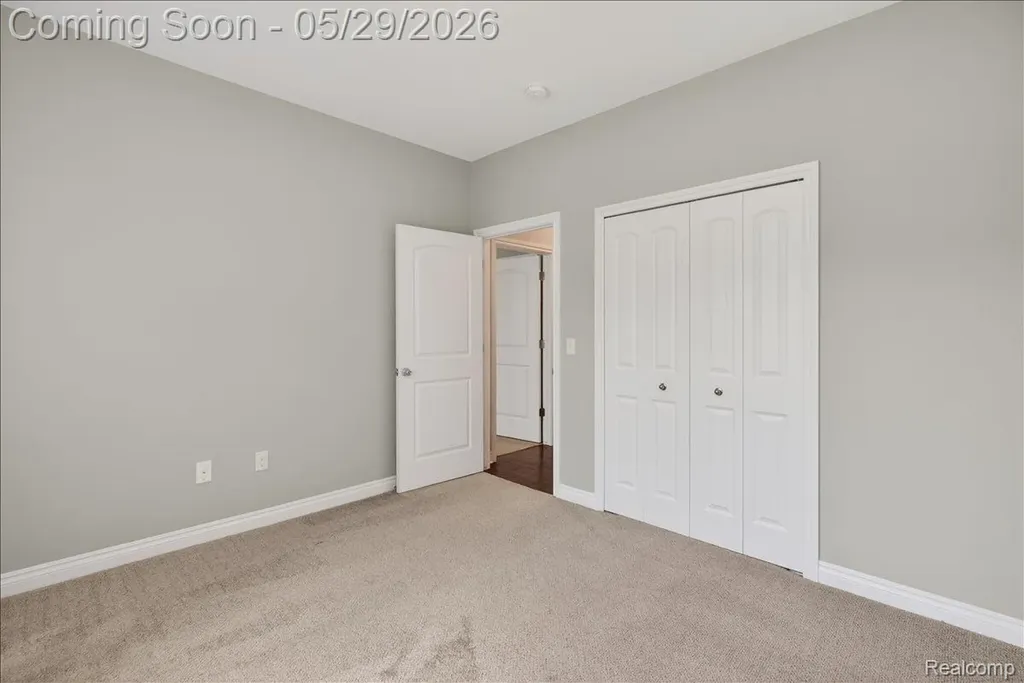 1422 Lincoln Street Lapeer City MI 48446