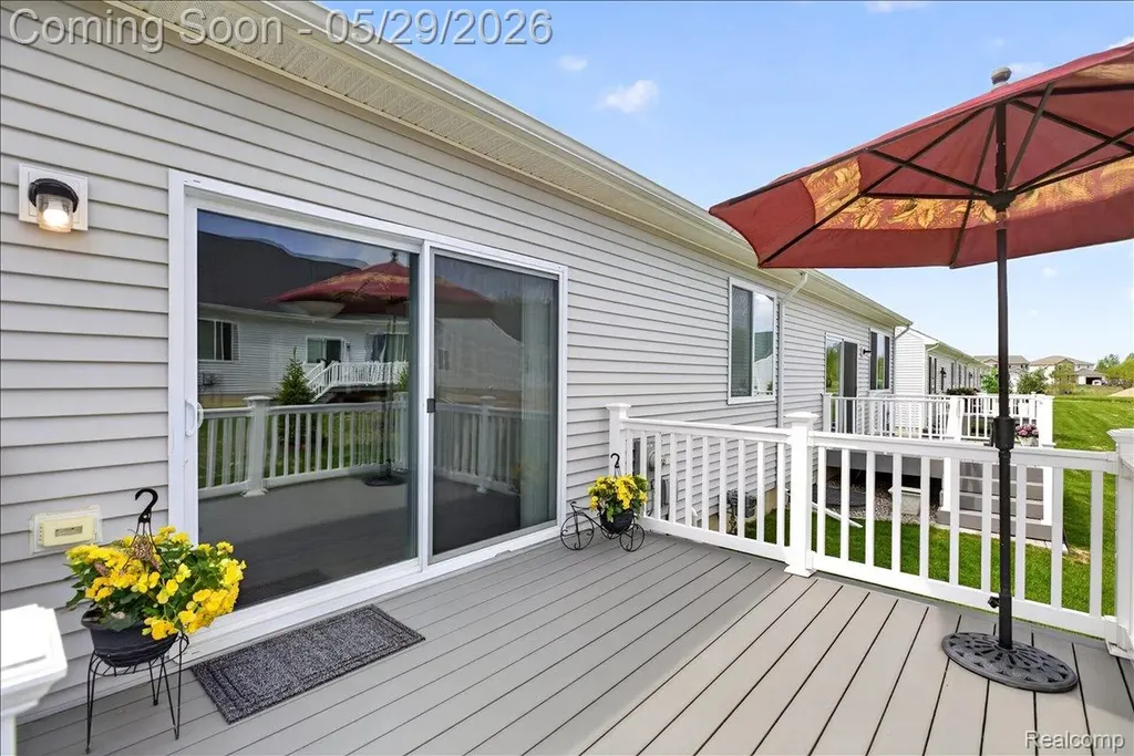 1422 Lincoln Street Lapeer City MI 48446