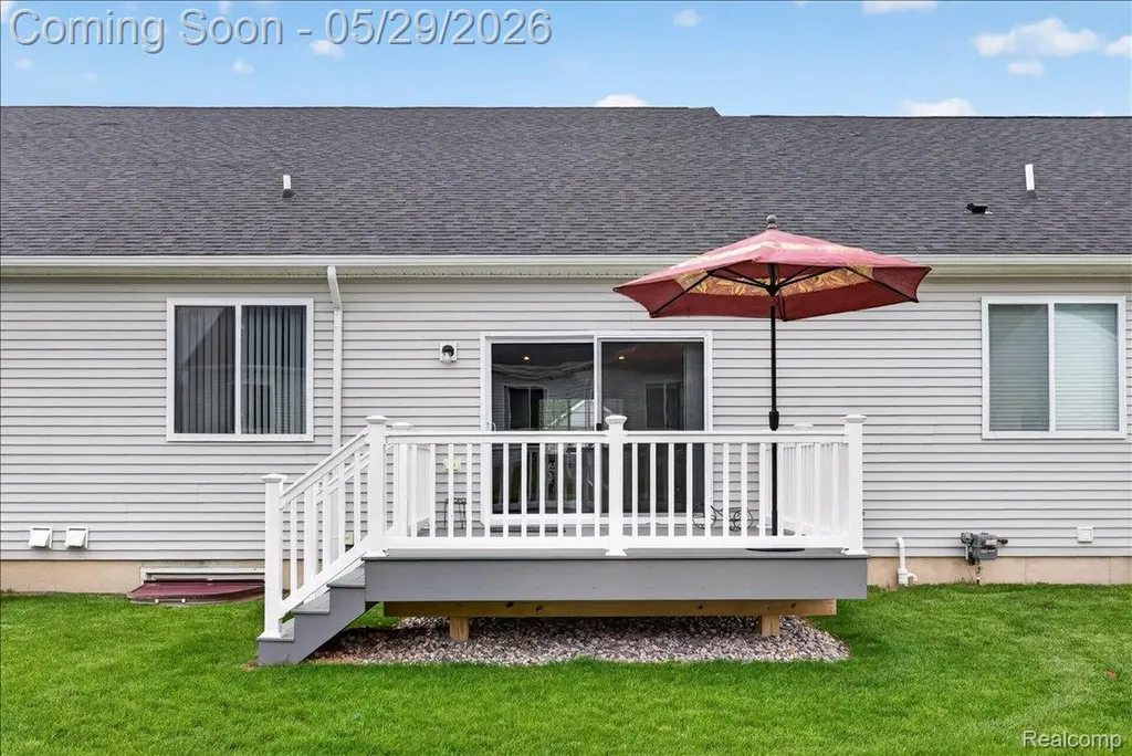 1422 Lincoln Street Lapeer City MI 48446