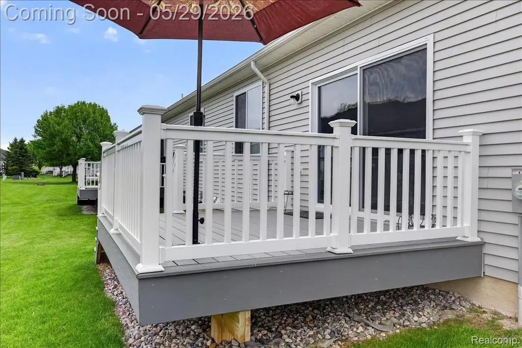1422 Lincoln Street Lapeer City MI 48446