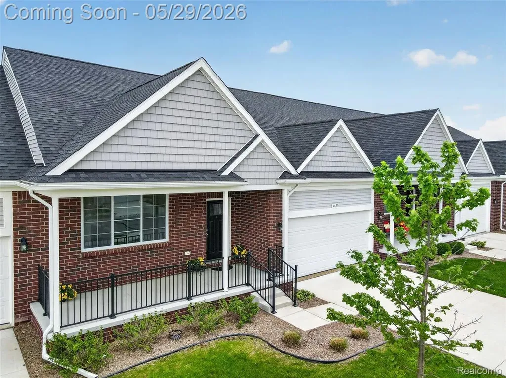 1422 Lincoln Street Lapeer City MI 48446