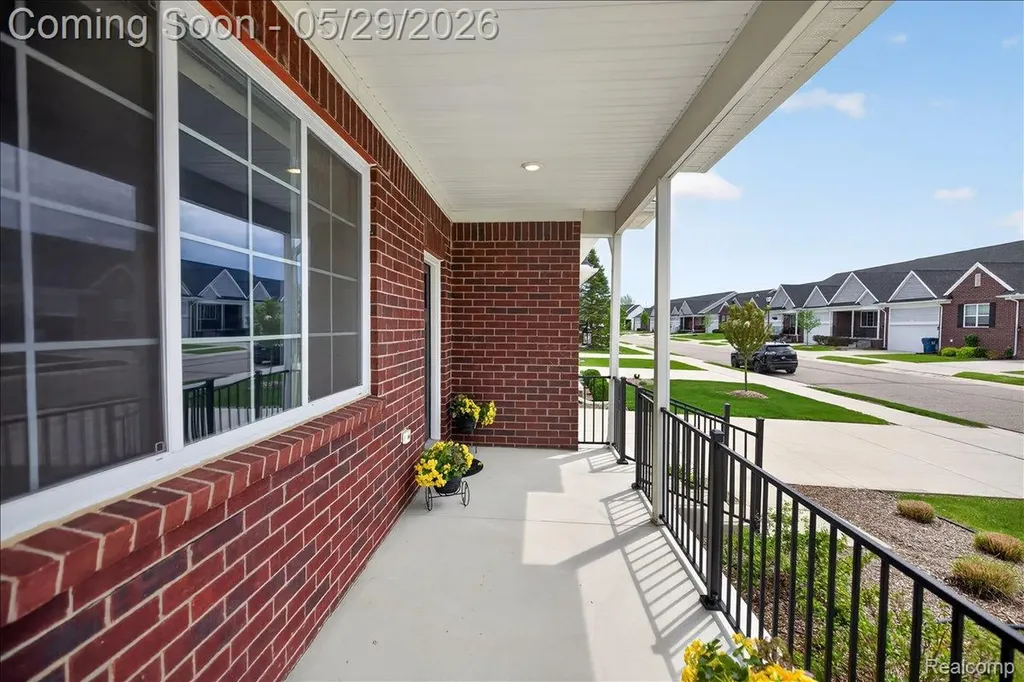 1422 Lincoln Street Lapeer City MI 48446