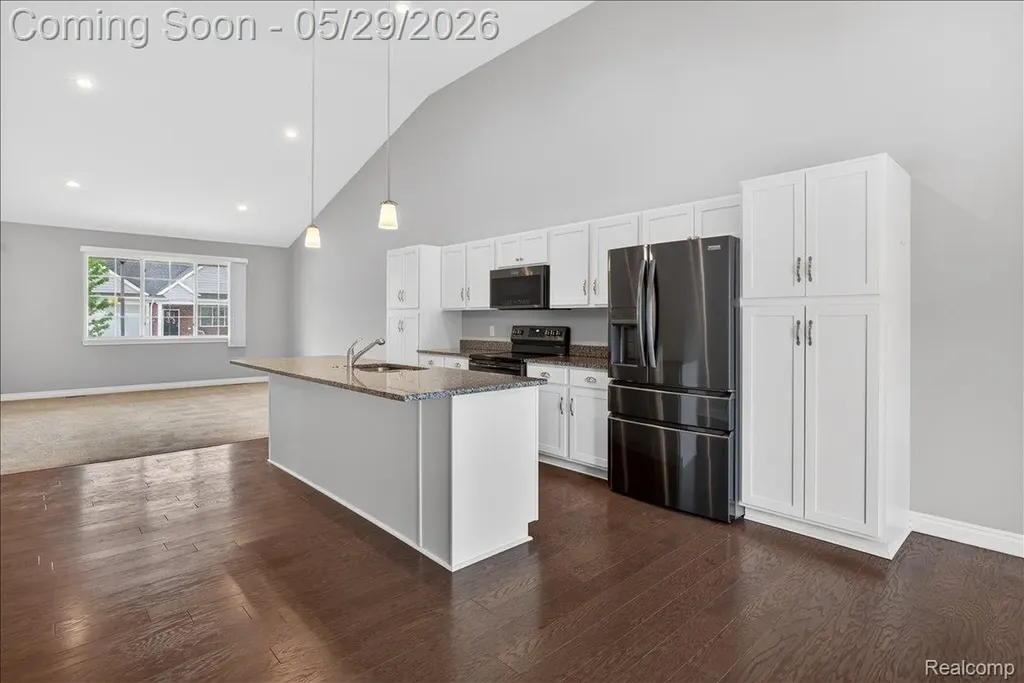 1422 Lincoln Street Lapeer City MI 48446