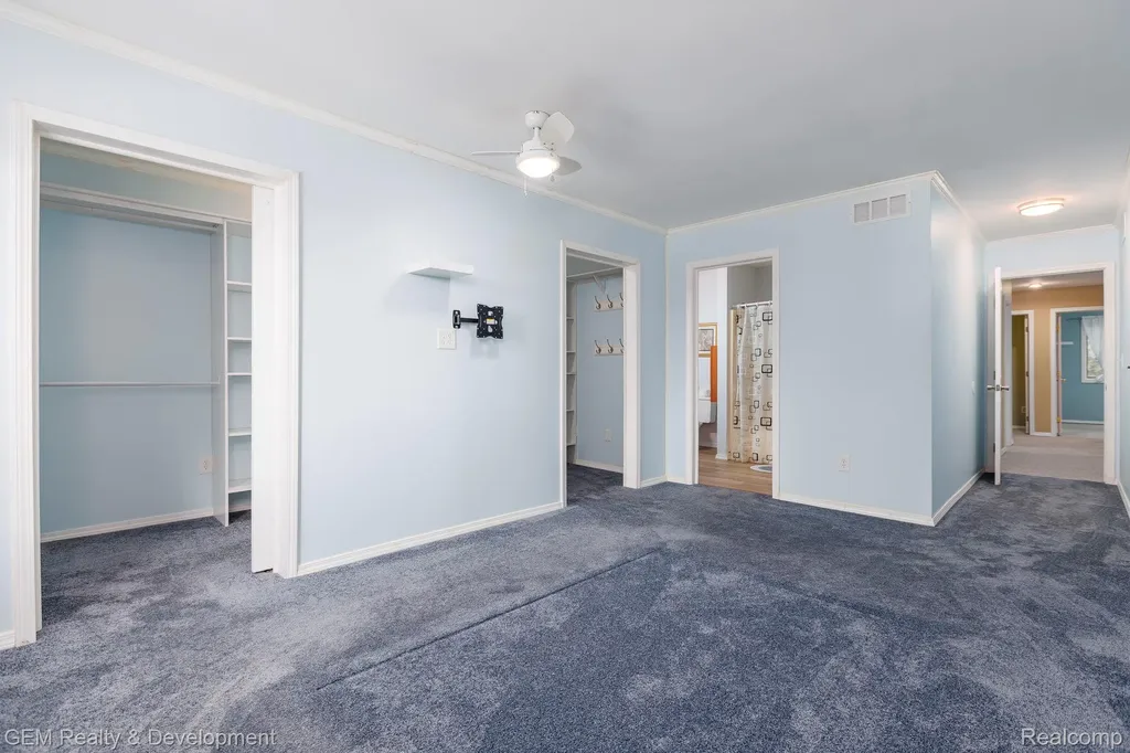 1111 Sarah Road Putnam Township MI 48169