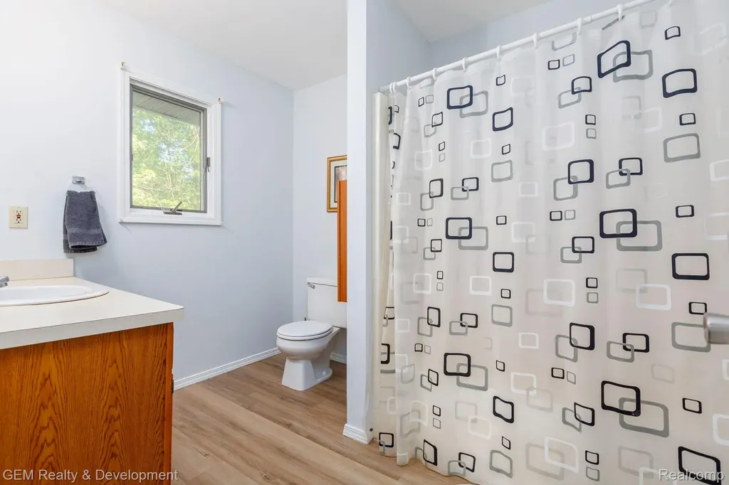 1111 Sarah Road Putnam Township MI 48169