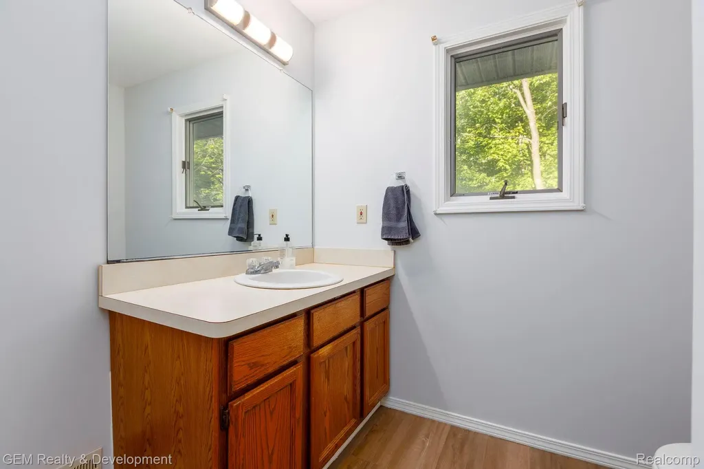 1111 Sarah Road Putnam Township MI 48169