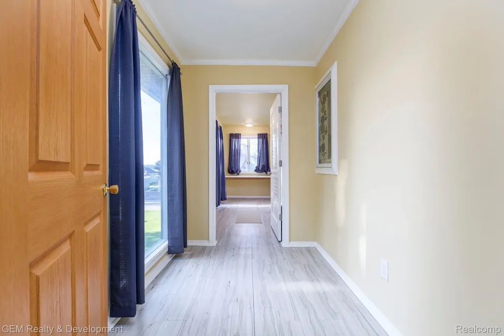 1111 Sarah Road Putnam Township MI 48169