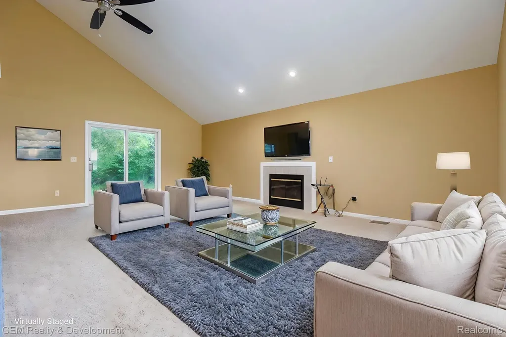 1111 Sarah Road Putnam Township MI 48169